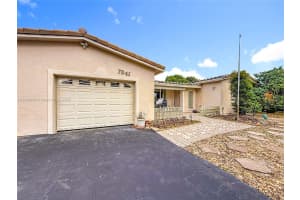 7541 Embassy Blvd Miramar, FL 33023 - MLS#A11920830