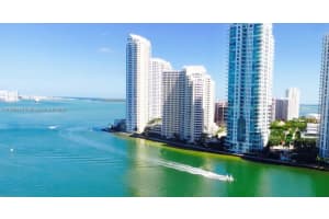 300 S Biscayne Blvd T-1814, Miami