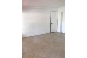 621 E 39th St Hialeah, FL 33013 - MLS#A11920899