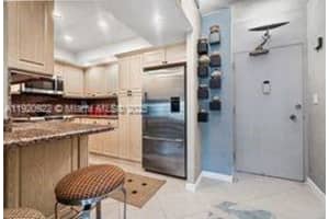 1985 S Ocean Dr APT 17D, Hallandale Beach, FL 33009, - MLS#A11920922