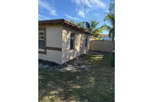 631 NW 17th Ave, Fort Lauderdale, FL 33311, - MLS#A11920945