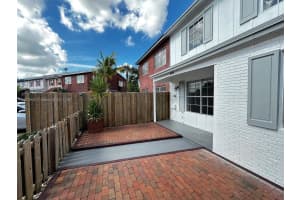 6915 W 16th Dr Hialeah, FL 33014 - MLS#A11920952