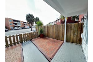 6915 W 16th Dr Hialeah, FL 33014 - MLS#A11920952