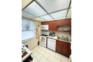 7787 Golf Cir Dr 106 Margate, FL 33063 - MLS#A11920994