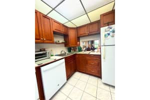 7787 Golf Cir Dr 106 Margate, FL 33063 - MLS#A11920994