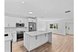 6327 SW 44th St, Miami, FL 33155, - MLS#A11920995