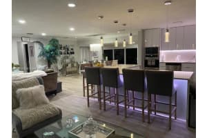 428 N Crescent Dr, Hollywood, FL 33021, - MLS#A11921015