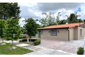 635 Sw 64th Ct Miami, FL 33144 - MLS#A11921029