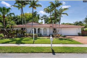 8700 SW 64th Ave, South Miami, FL 33143, - MLS#A11921039