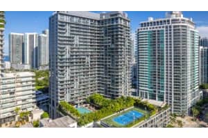 121 Ne 34th St L303, Miami