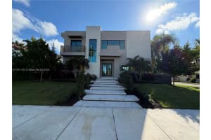 1380 Hollywood Blvd, Hollywood, FL 33019, - MLS#A11921163