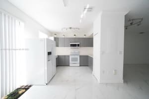 5630 Nw 107th Ave 1611 Doral, FL 33178 - MLS#A11921182