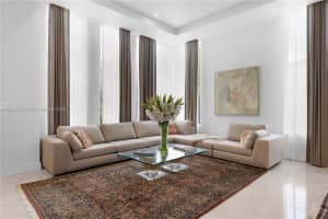 2420 Sw 24th St Miami, FL 33145 - MLS#A11921193