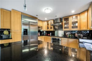 10670 SW 77th Ave, Miami, FL 33156, - MLS#A11921233