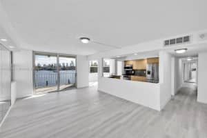 16570 Ne 26th Ave 2a, North Miami Beach