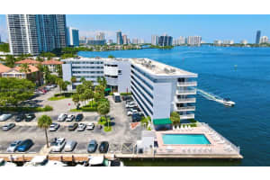 4000 NE 170th St APT 605, North Miami Beach, FL 33160, - MLS#A11921263