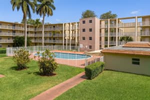 2800 Nw 56th Ave B402, Lauderhill