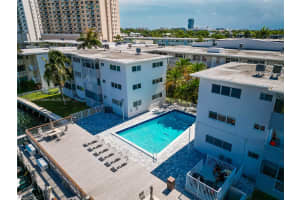 462 Golden Isles Dr APT 305, Hallandale Beach, FL 33009, - MLS#A11921280