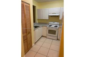 1300 Ne 109th St 202, Miami