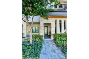 7805 Nw 104th Ave 5, Doral 7805 Nw 104th Ave 5, Doral