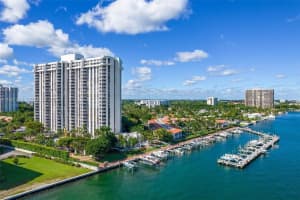 4000 Towerside Ter 1709, Miami