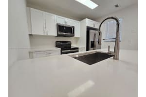 6580 W 27th Ct 58 21, Hialeah, FL 33016, - MLS#A11921365