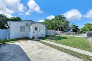 2040 Nw 34th St Miami, FL 33142 - MLS#A11921399