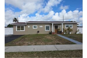 3745 Nw 171st Ter, Miami Gardens