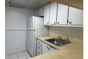 500 Executive Center Dr APT 1C, West Palm Beach, FL 33401, - MLS#A11921472