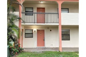 861 Ne 209th Ter 204-24, Miami