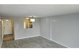 404 Nw 68th Ave 409, Plantation