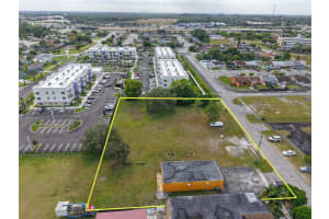 14551 Carver Dr Miami, FL 33176 - MLS#A11921488