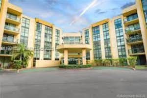 11800 Sw 18th St 428-4, Miami