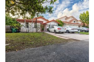 19030 NW 86th Ct, Hialeah, FL 33015, - MLS#A11921553