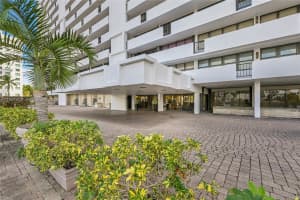 936 Intracoastal Dr 15h Fort Lauderdale, FL 33304 - MLS#A11921557