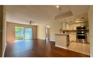 4177 N Haverhill Rd 814, West Palm Beach