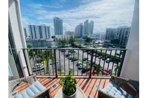 800 Parkview Dr APT 726, Hallandale Beach, FL 33009, - MLS#A11921583