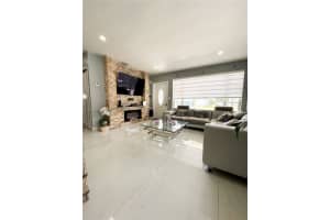 937 W 48th St Hialeah, FL 33012 - MLS#A11921601