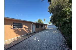 6301 Moseley St 2, Hollywood