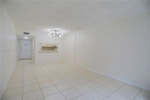 13685 NE 10th Ave APT 209, North Miami, FL 33161, - MLS#A11921672