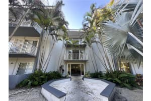 7403 Sw 82nd St 213n, Miami