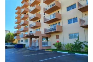 2200 E Hallandale Beach Blvd APT 206, Hallandale Beach, FL 33009, - MLS#A11921719