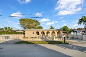 4701 Sw 104th Ct 0 Miami, FL 33165 - Off Market
