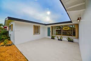 2443 Tortugas Ln Fort Lauderdale, FL 33312 - MLS#A11921766