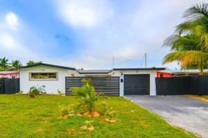 2443 Tortugas Ln Fort Lauderdale, FL 33312 - MLS#A11921766