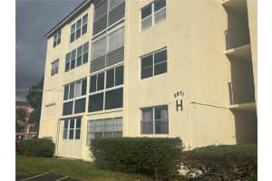 MLS# A11921812, Lauderdale Lakes, Florida 33311