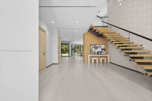 618 Ne 17th Way Fort Lauderdale, FL 33304 - MLS#A11921839