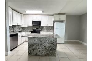 105 Meadows Cir #105, Boynton Beach, FL 33436, - MLS#A11921866