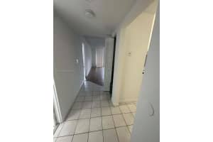 484 Nw 165th St Rd A-214, Miami