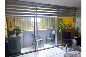 1750 W 56th St APT 216, Hialeah, FL 33012, - MLS#A11921892